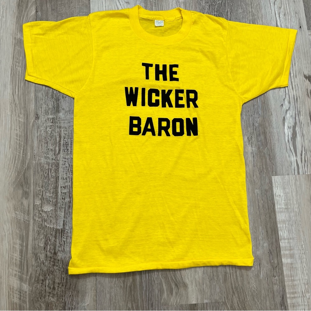 Vintage The Wicker Baron Single Stitch T Shirt Mens Large Yellow 70s 80s USA